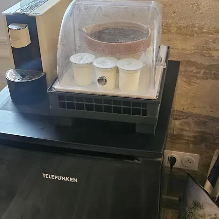 Joyeux Reveil לינה וארוחת בוקר קורסיי-סור-מר