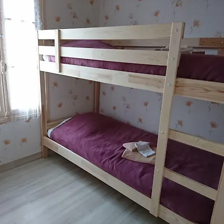 Joyeux Reveil לינה וארוחת בוקר קורסיי-סור-מר