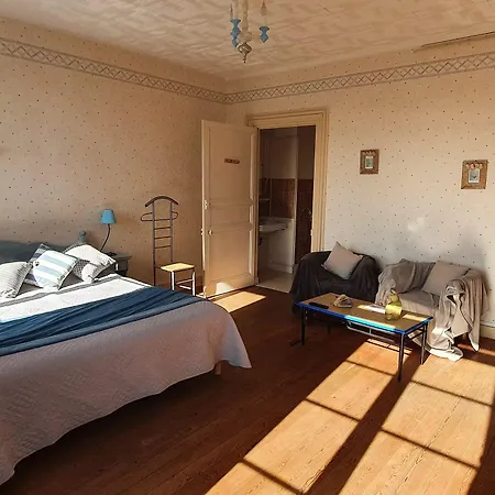 Joyeux Reveil Bed & Breakfast