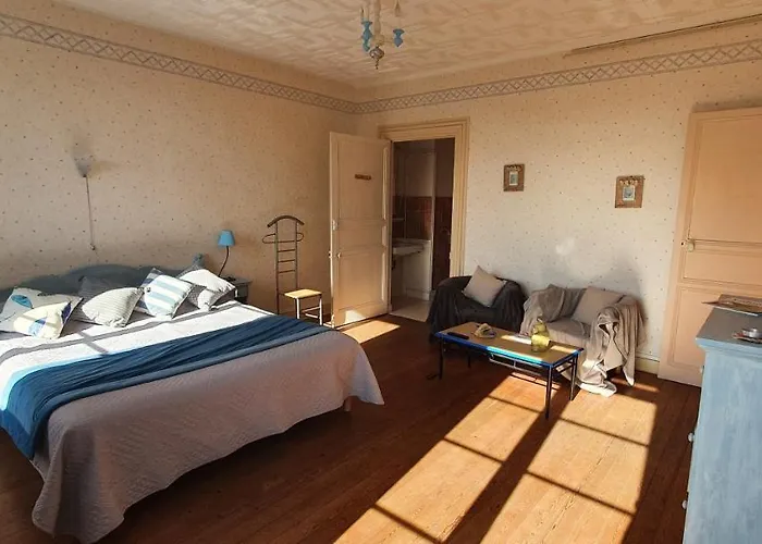 Joyeux Reveil Bed & Breakfast 3*